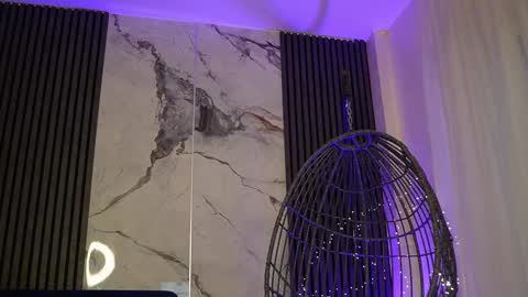 Snapshot of rachelravee chatting on 11.30.25 Ann online show from 11.30.25