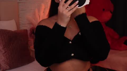 Snapshot of rachelswaan chatting on 12.17.24 RachelSwaan online show from 12.17.24