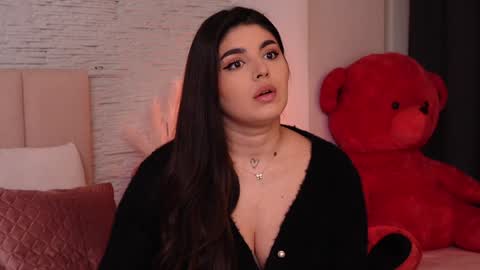 Snapshot of rachelswaan chatting on 12.17.24 RachelSwaan online show from 12.17.24