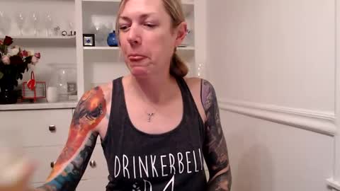 Snapshot of racytracy80 chatting on 01.27.25 Racy Tracy online show from 01.27.25