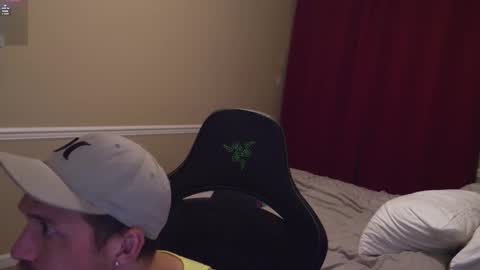 Snapshot of rado970 chatting on 11.12.25 Lauren online show from 11.12.25