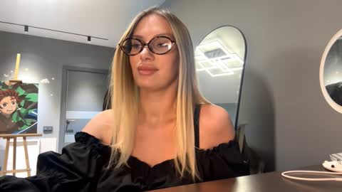 Mila online show from 02.03.26