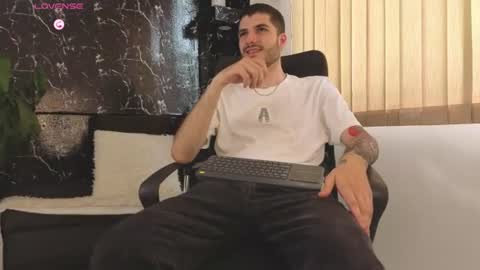 R A F A E L online show from 06.26.26