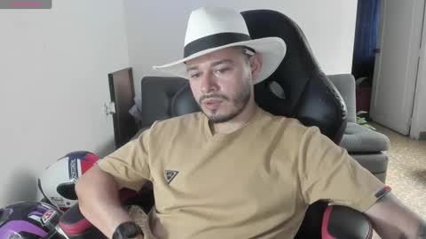 ragnar_lothbrok77 online show from 09.11.25