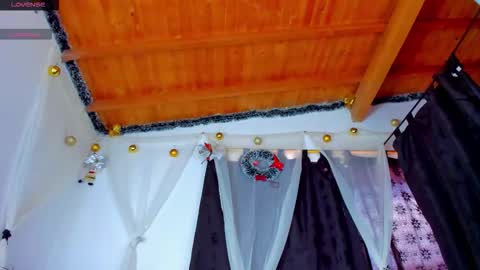 Snapshot of ragnarhot24 chatting on 03.16.26 Andres H online show from 03.16.26