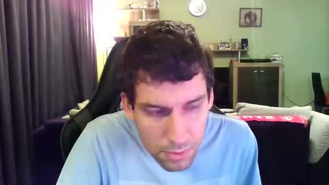 Snapshot of raimondo32 chatting on 12.02.24 Raimondo te Paste online show from 12.02.24