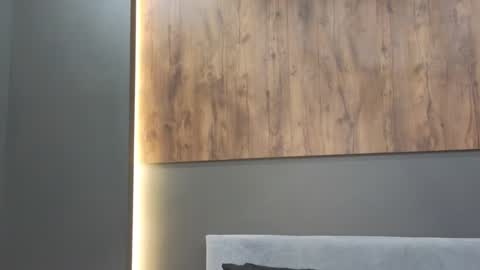 Snapshot of rainauge chatting on 12.18.24 Lisa online show from 12.18.24