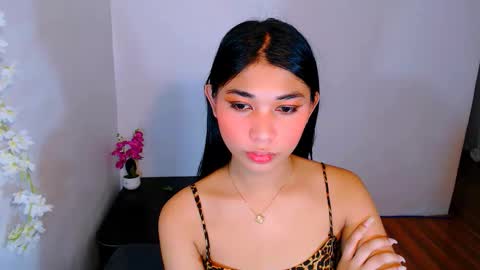 raindrizzle1706 online show from 11.21.25