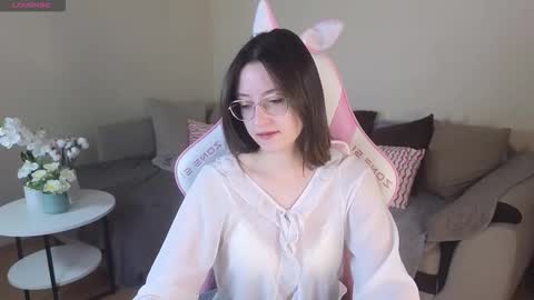 Snapshot of rainybella chatting on 11.13.25 rainybella online show from 11.13.25