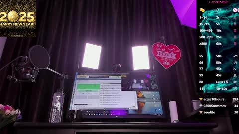 Snapshot of raissa_sky26 chatting on 01.03.25 Laura online show from 01.03.25