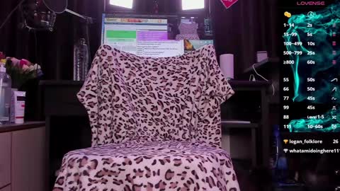 Snapshot of raissa_sky26 chatting on 01.15.25 Laura online show from 01.15.25