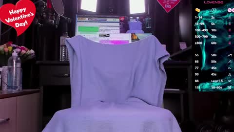 Snapshot of raissa_sky26 chatting on 02.15.25 Laura online show from 02.15.25