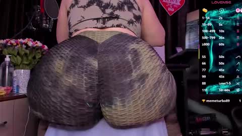 Snapshot of raissa_sky26 chatting on 09.26.25 Laura online show from 09.26.25