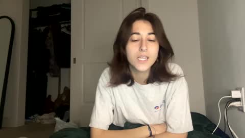 Snapshot of raiyvyn chatting on 12.11.24 Ray Ray online show from 12.11.24