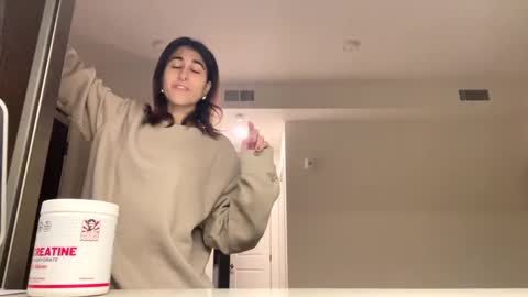 Snapshot of raiyvyn chatting on 01.14.25 Ray Ray online show from 01.14.25