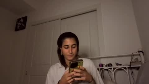 Snapshot of raiyvyn chatting on 09.13.25 Ray Ray online show from 09.13.25