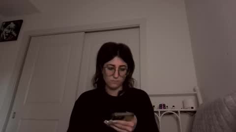 Snapshot of raiyvyn chatting on 01.06.26 Ray Ray online show from 01.06.26