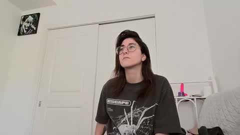 Snapshot of raiyvyn chatting on 01.10.26 Ray Ray online show from 01.10.26