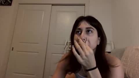 Snapshot of raiyvyn chatting on 01.14.26 Ray Ray online show from 01.14.26