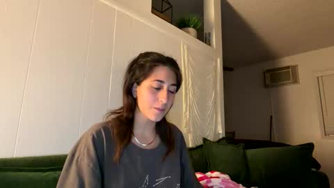 Snapshot of raiyvyn chatting on 03.29.26 Ray Ray online show from 03.29.26