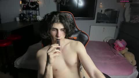 Snapshot of rakimaru chatting on 11.10.25 kirill online show from 11.10.25