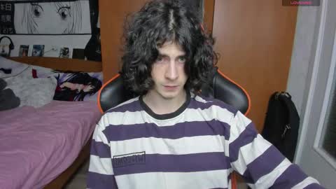 Snapshot of rakimaru chatting on 12.16.25 kirill online show from 12.16.25