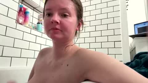 Snapshot of ramichick chatting on 11.01.25 Rami online show from 11.01.25