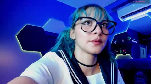 Snapshot of ramonaa_gold chatting on 12.16.25 Ramona online show from 12.16.25