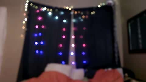 Snapshot of ramonaquinn chatting on 01.20.25 RAMONA Q online show from 01.20.25