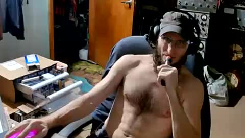 Snapshot of randalltotazz chatting on 09.10.25 Randall online show from 09.10.25