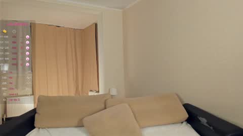 Snapshot of randichaplin chatting on 02.23.25 Vilda online show from 02.23.25