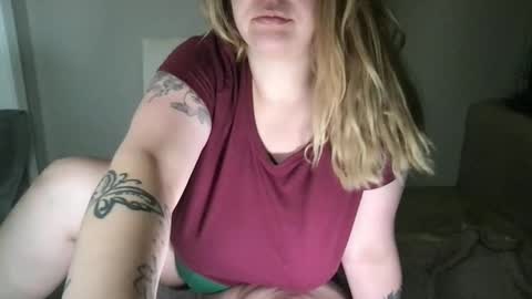 Snapshot of randiigirl69 chatting on 12.16.25 Randii online show from 12.16.25