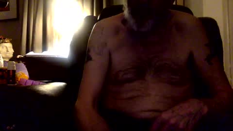 Snapshot of rando56 chatting on 11.08.25 Randy online show from 11.08.25