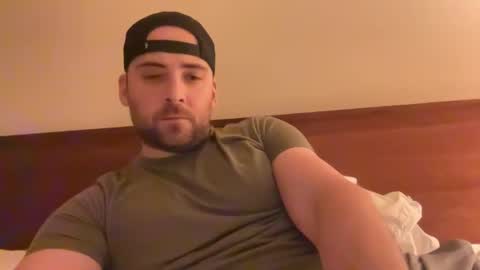 Snapshot of randomdude5950 chatting on 02.17.25 randomdude5950 online show from 02.17.25