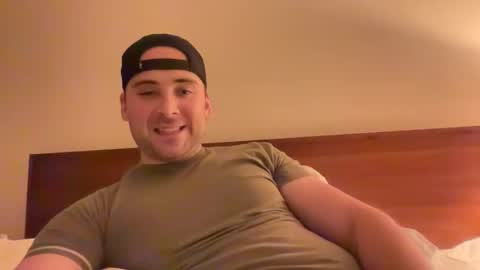 Snapshot of randomdude5950 chatting on 09.17.25 randomdude5950 online show from 09.17.25