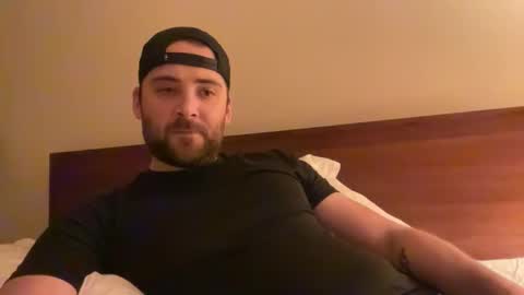 Snapshot of randomdude5950 chatting on 11.17.25 randomdude5950 online show from 11.17.25