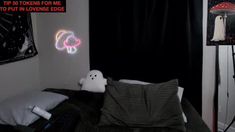 Snapshot of randyroderick chatting on 11.24.25 Randy Rod online show from 11.24.25