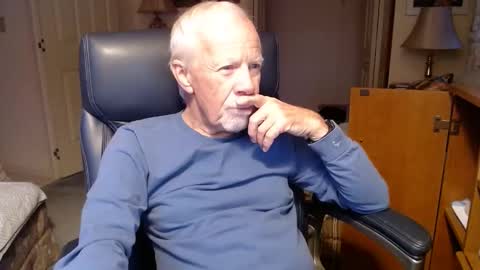 Snapshot of ranger1001 chatting on 11.23.25 ranger1001 online show from 11.23.25