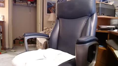 Snapshot of ranger1001 chatting on 12.04.25 ranger1001 online show from 12.04.25