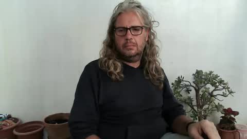 Snapshot of ranthanplan46 chatting on 10.05.25 Ran online show from 10.05.25