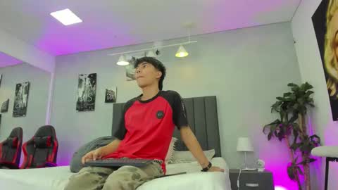 Raphael Nyon online show from 03.03.26