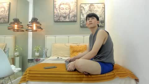 Raphael Nyon online show from 03.07.26