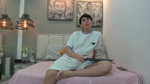 Raphael Nyon online show from 03.11.26