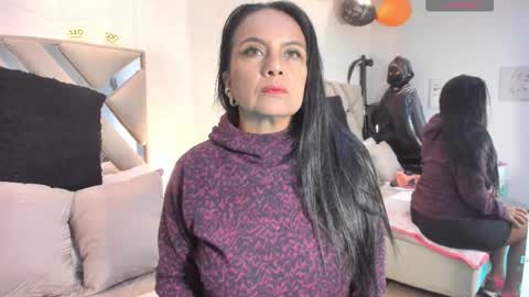 Raquel Moore  online show from 10.22.25