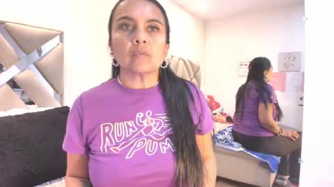 Raquel Moore  online show from 02.25.26