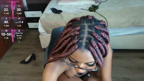 Snapshot of raqueljones_ chatting on 02.12.25 Raquel online show from 02.12.25