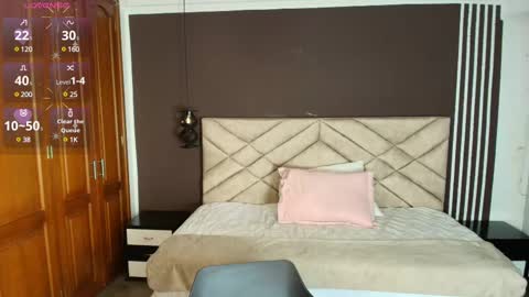 Snapshot of raqueljones_ chatting on 02.13.25 Raquel online show from 02.13.25