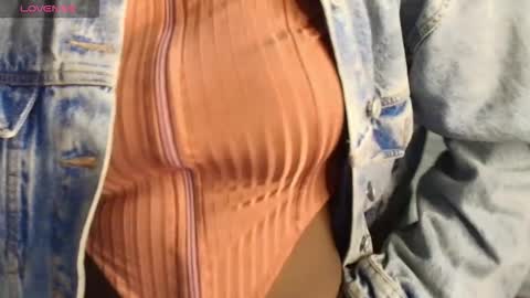 Snapshot of raqueljones_ chatting on 09.30.25 Raquel online show from 09.30.25