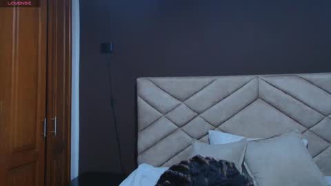 Snapshot of raqueljones_ chatting on 11.13.25 Raquel online show from 11.13.25