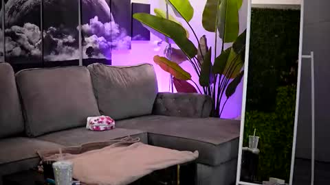 Snapshot of raquellevon chatting on 03.21.26 Raquelle online show from 03.21.26